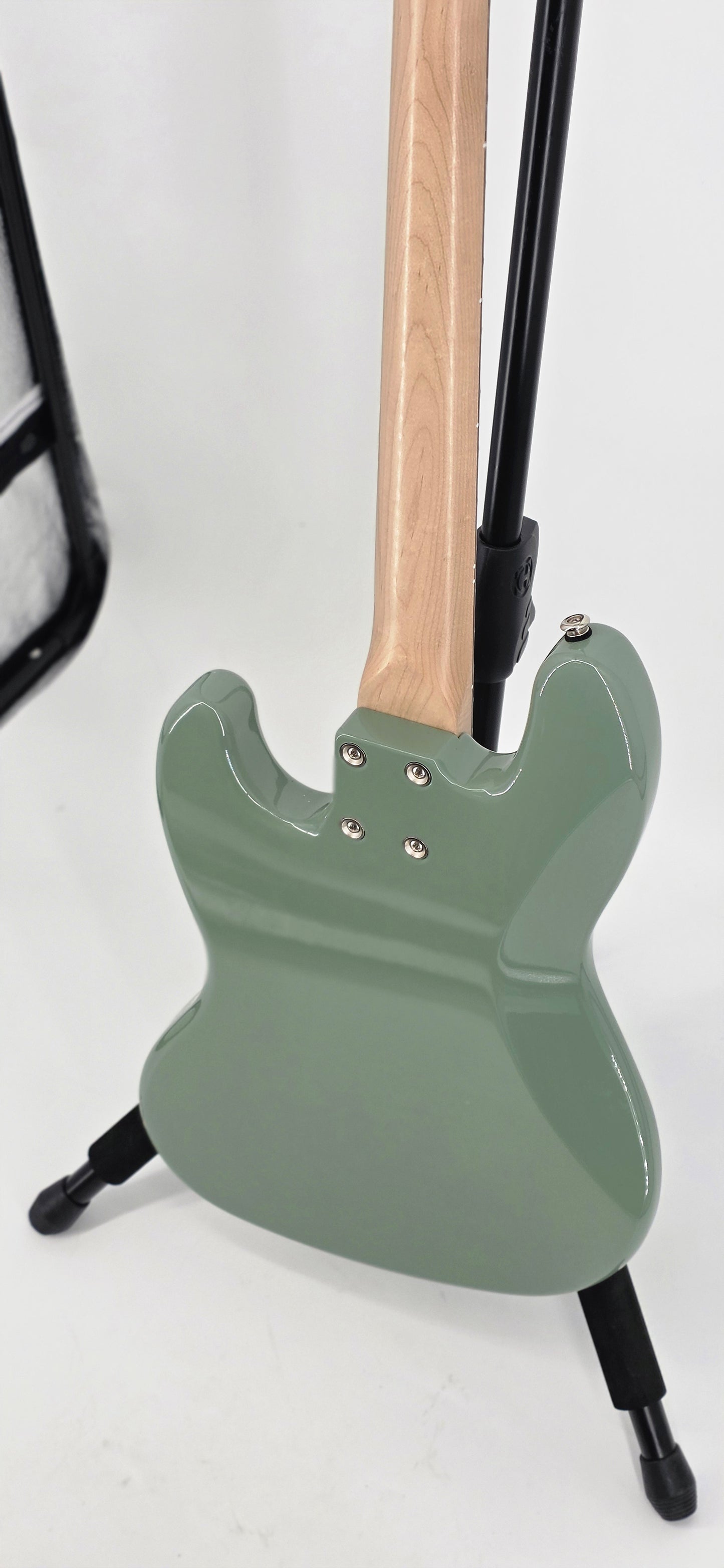 G&L - Jazz Bass - 2025 - Matcha Green