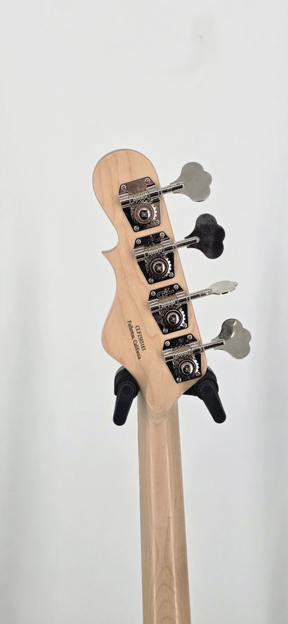 G&L - Jazz Bass - 2025 - Matcha Green
