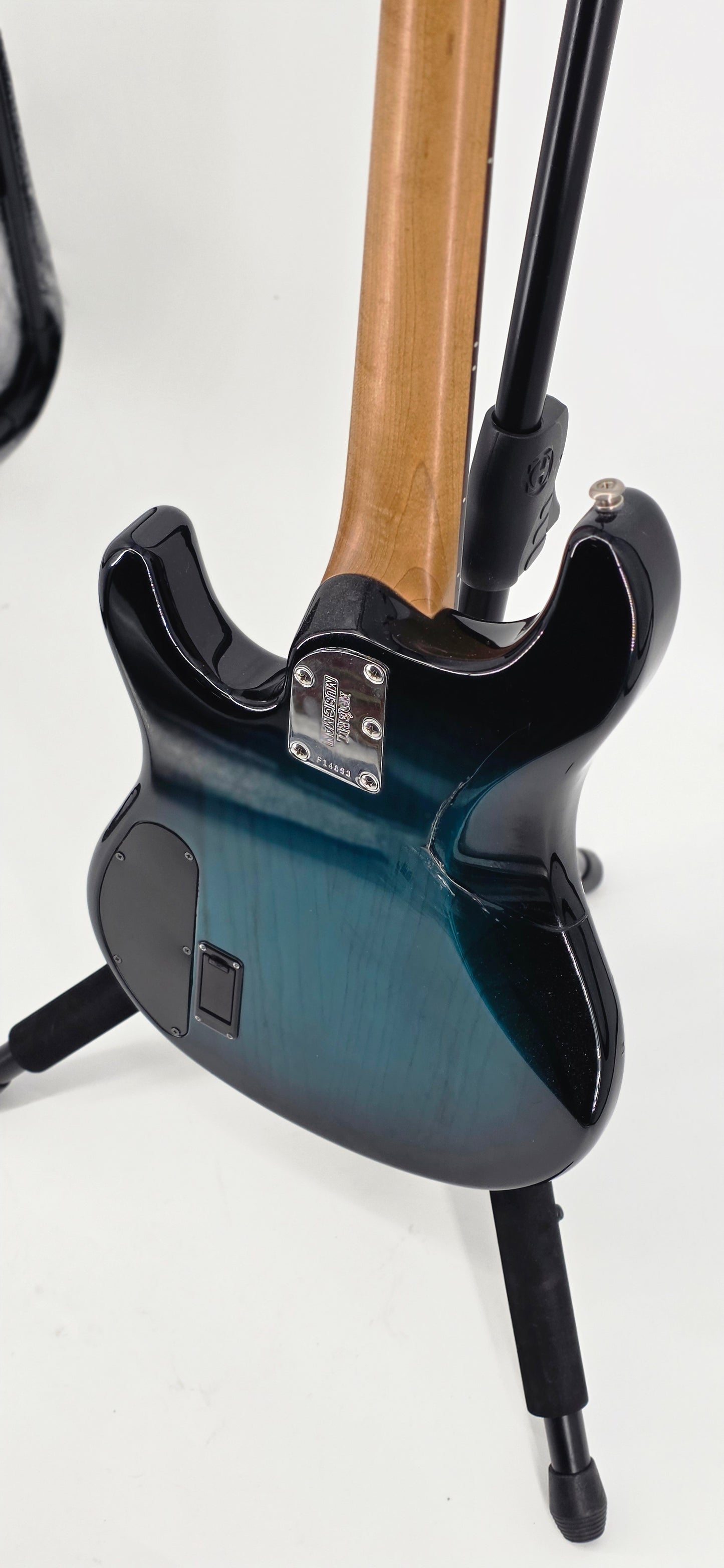 Music Man - Sterling - USA Model - 2006 - Pacific Blue Burst