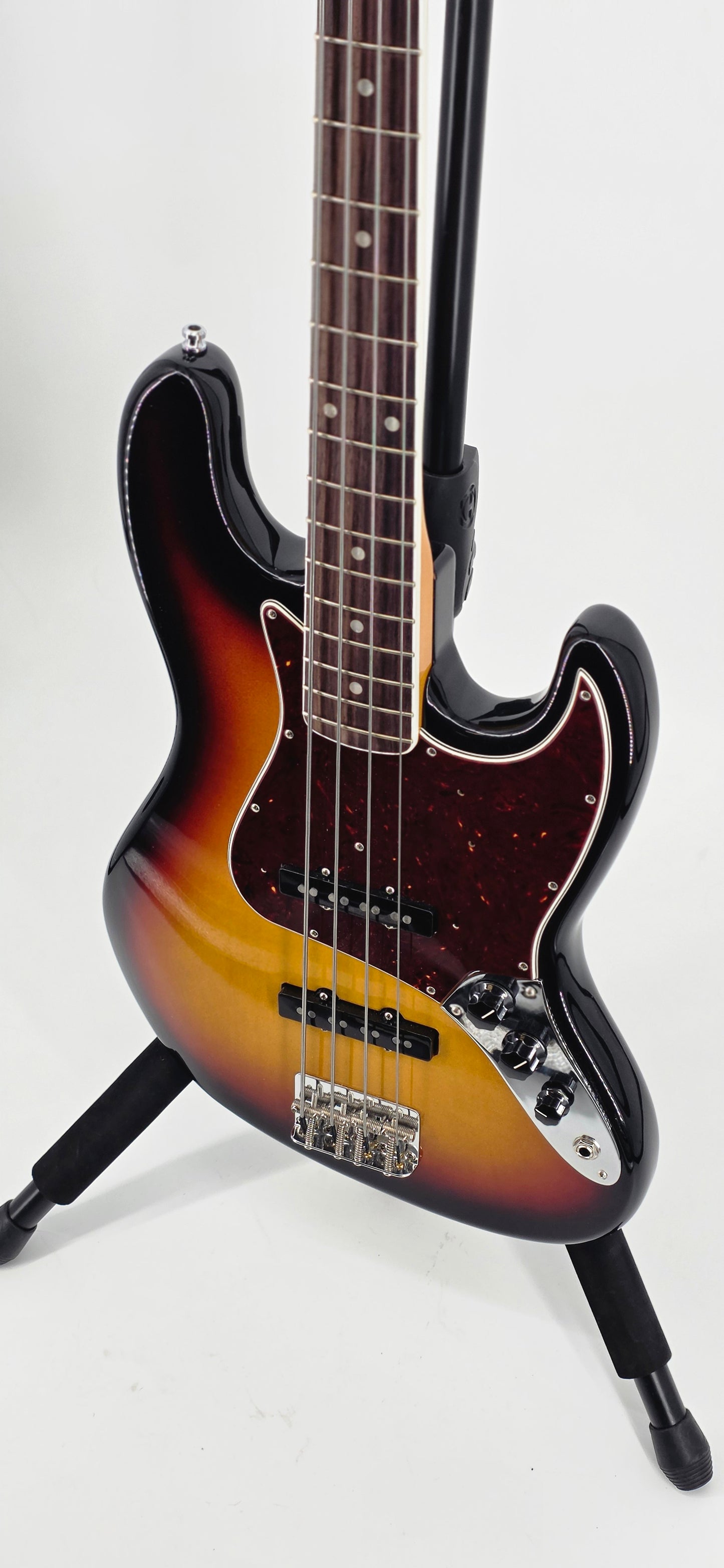 Fender - American Vintage II - 1966 Jazz Bass - 2022 - Sunburst