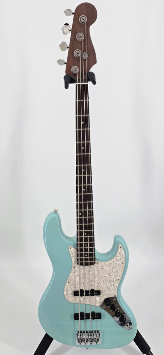 Fenderesque - Jazz Bass - 2024 - Daphne Blue