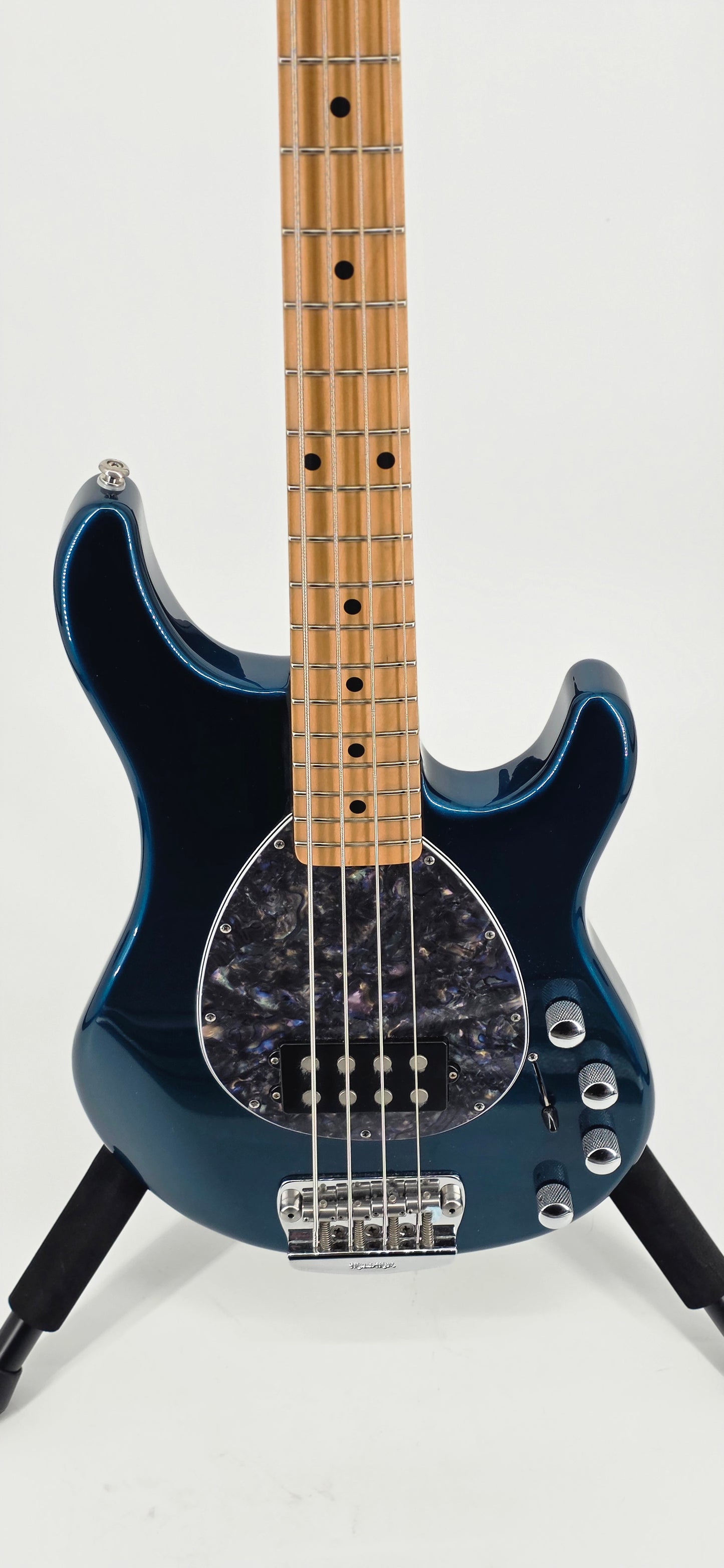 Ernie Ball Music Man - Sterling - USA Model - 1998 - Pearl Blue - Maple Fret Board