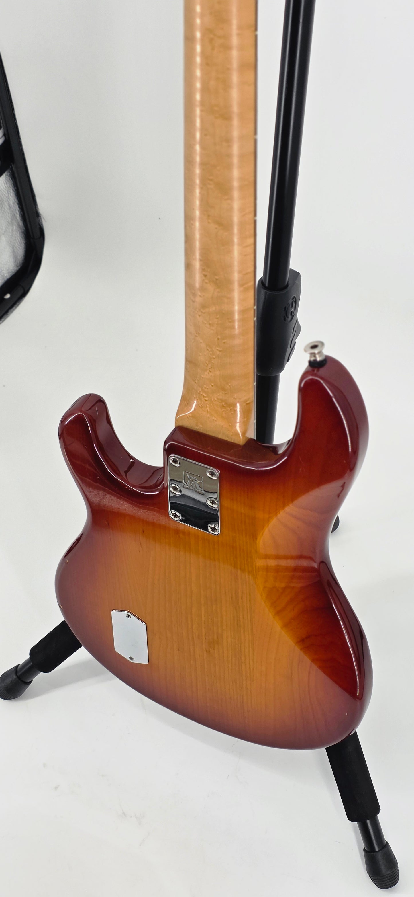 Ernie Ball Music Man - Stingray 5 - 1991 - Sunburst