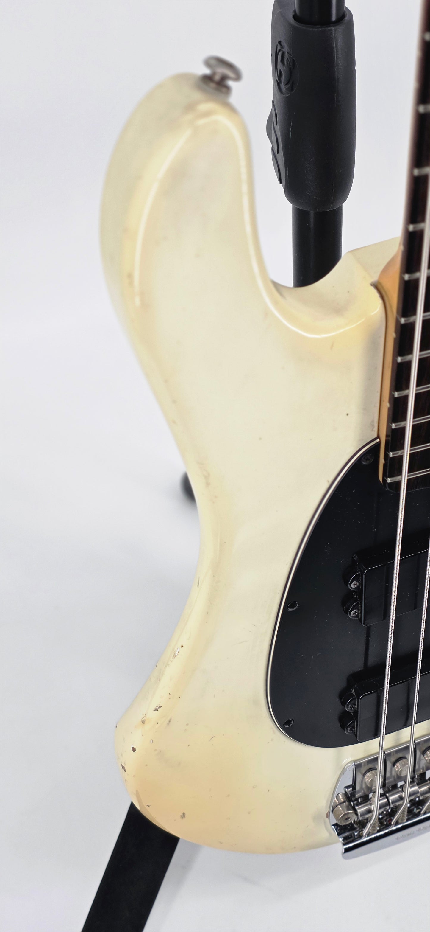 Ernie Ball Music Man - Sabre - 1988 - Olympic White