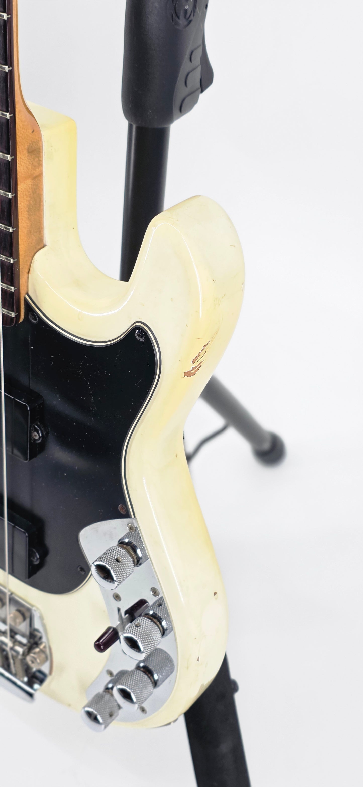 Ernie Ball Music Man - Sabre - 1988 - Olympic White