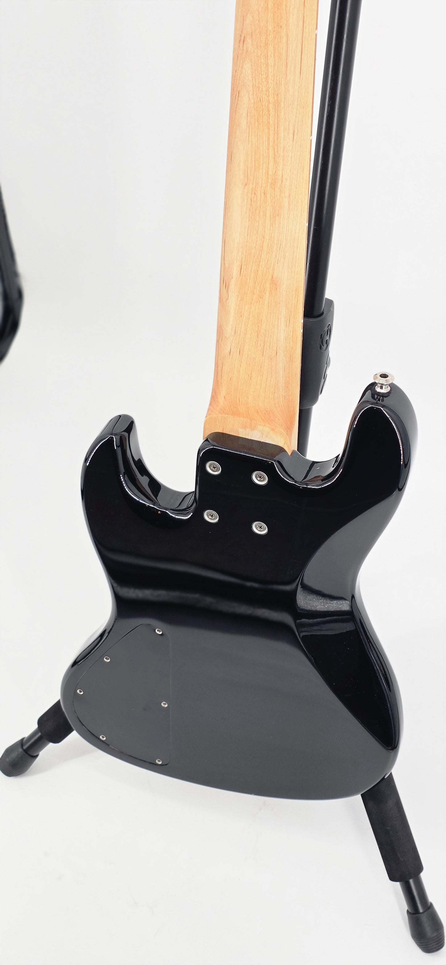 LE from The Low End Hybrid P/J 5 - circa - 2024 - Black Pearl