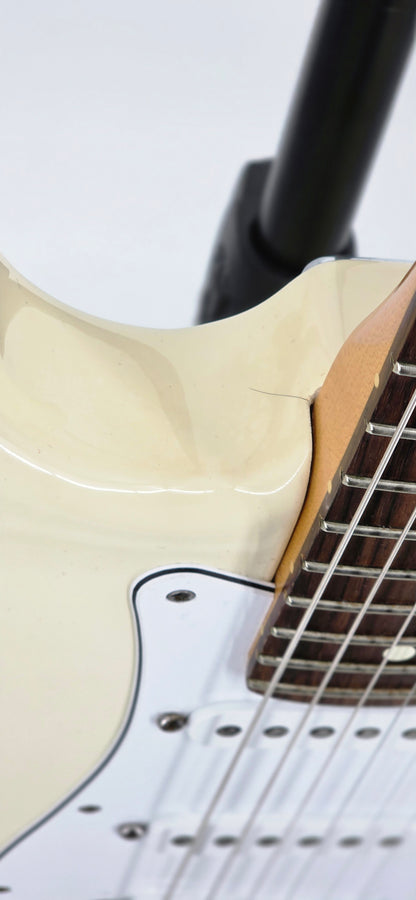 Fender - American Standard Stratocaster - 1998 - Stock/Modded - Olympic White
