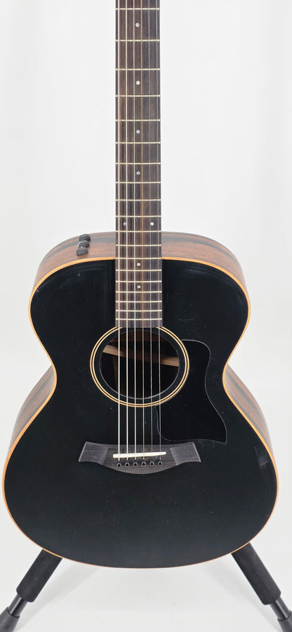 Taylor - AD12E - Ebony Black Top
