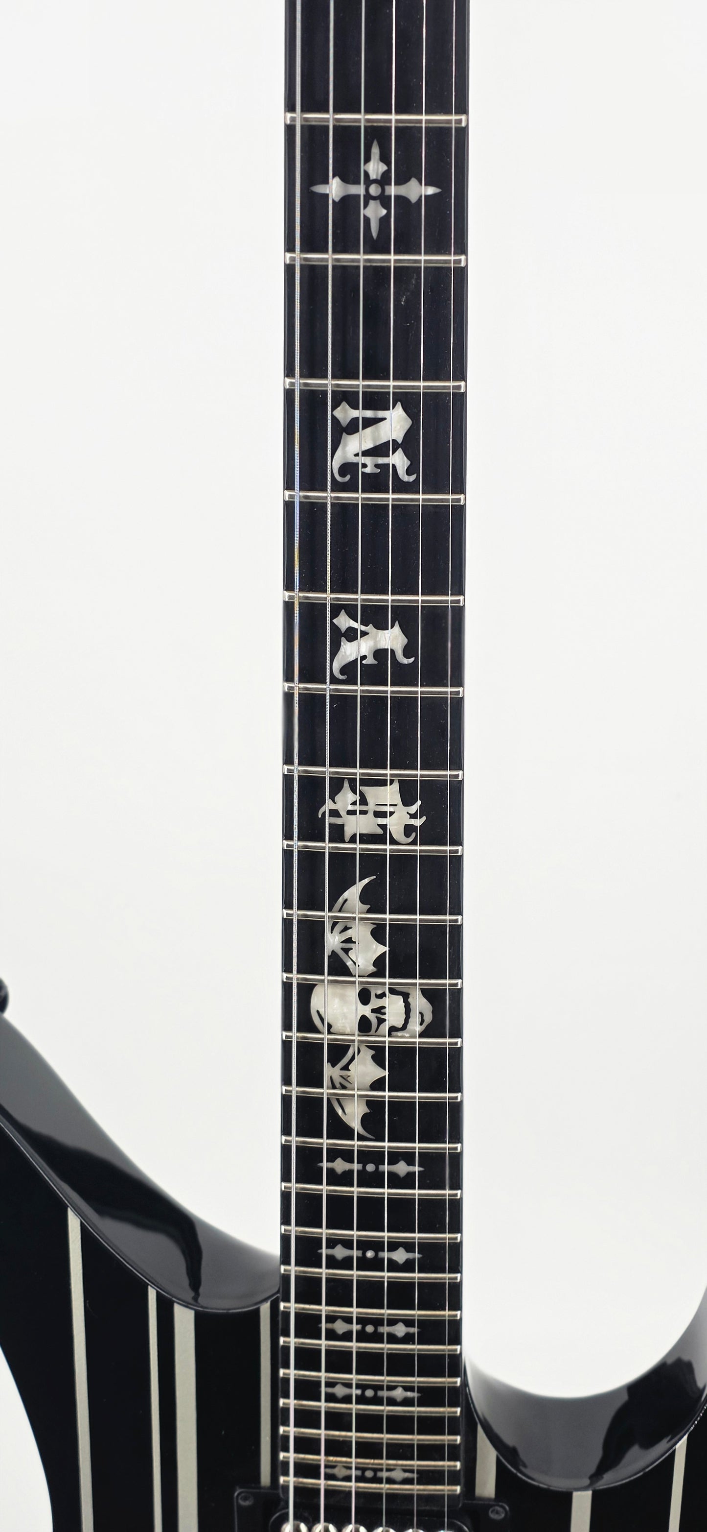 Schecter - Synyster Gates Signature - Synyster Custom  - 2015 - Black with Silver Pinstripes