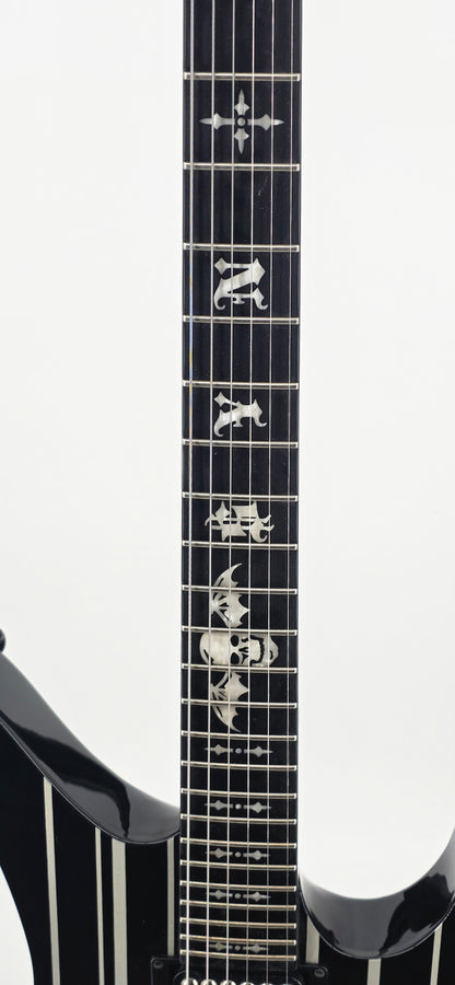 Schecter - Synyster Gates Signature - Synyster Custom  - 2015 - Black with Silver Pinstripes