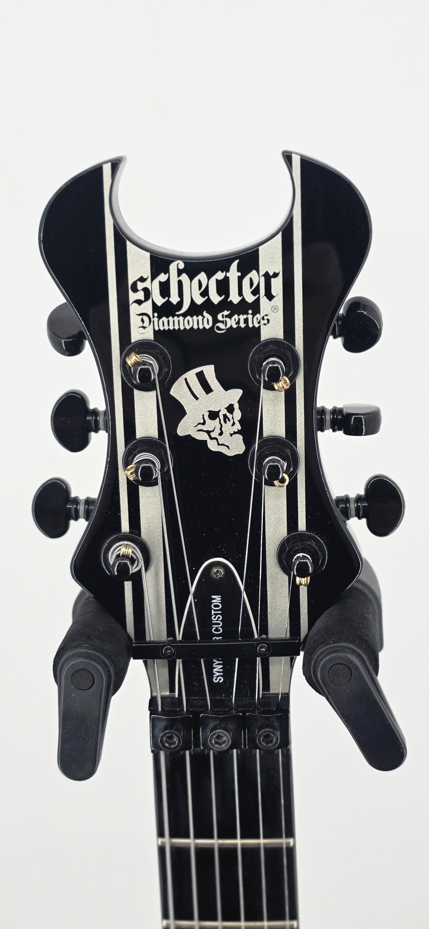 Schecter - Synyster Gates Signature - Synyster Custom  - 2015 - Black with Silver Pinstripes