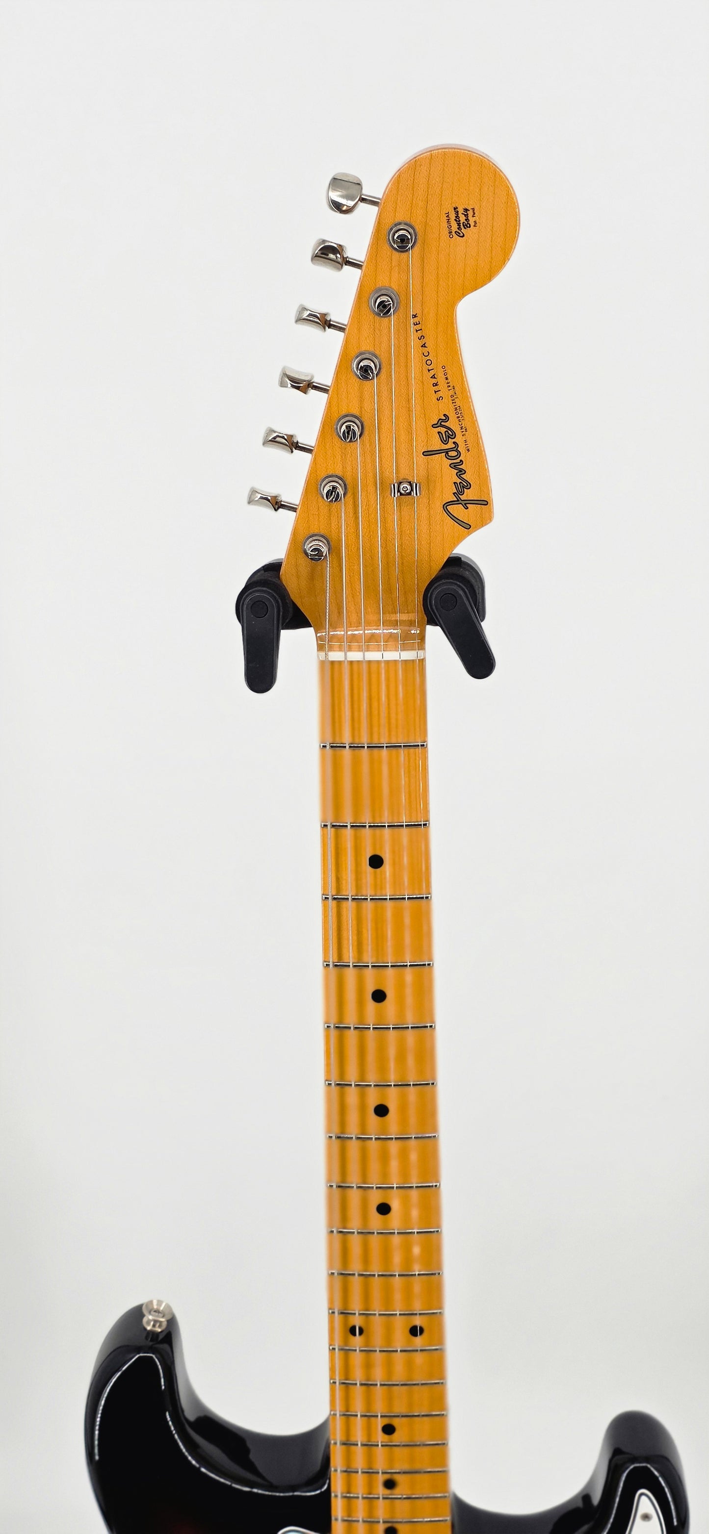 Fender - Vintage Custom 1962 Stratocaster - MIA - 2022 - 3 Color Sunburst