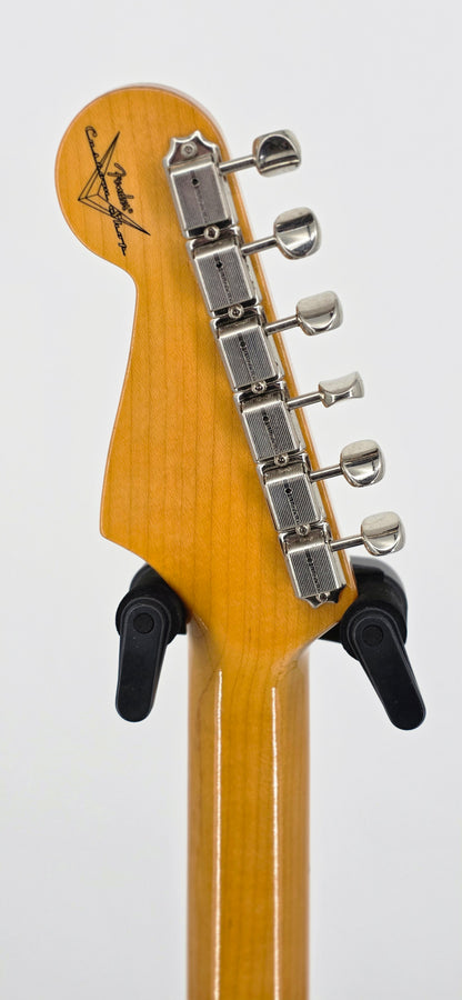 Fender - Vintage Custom 1962 Stratocaster - MIA - 2022 - 3 Color Sunburst