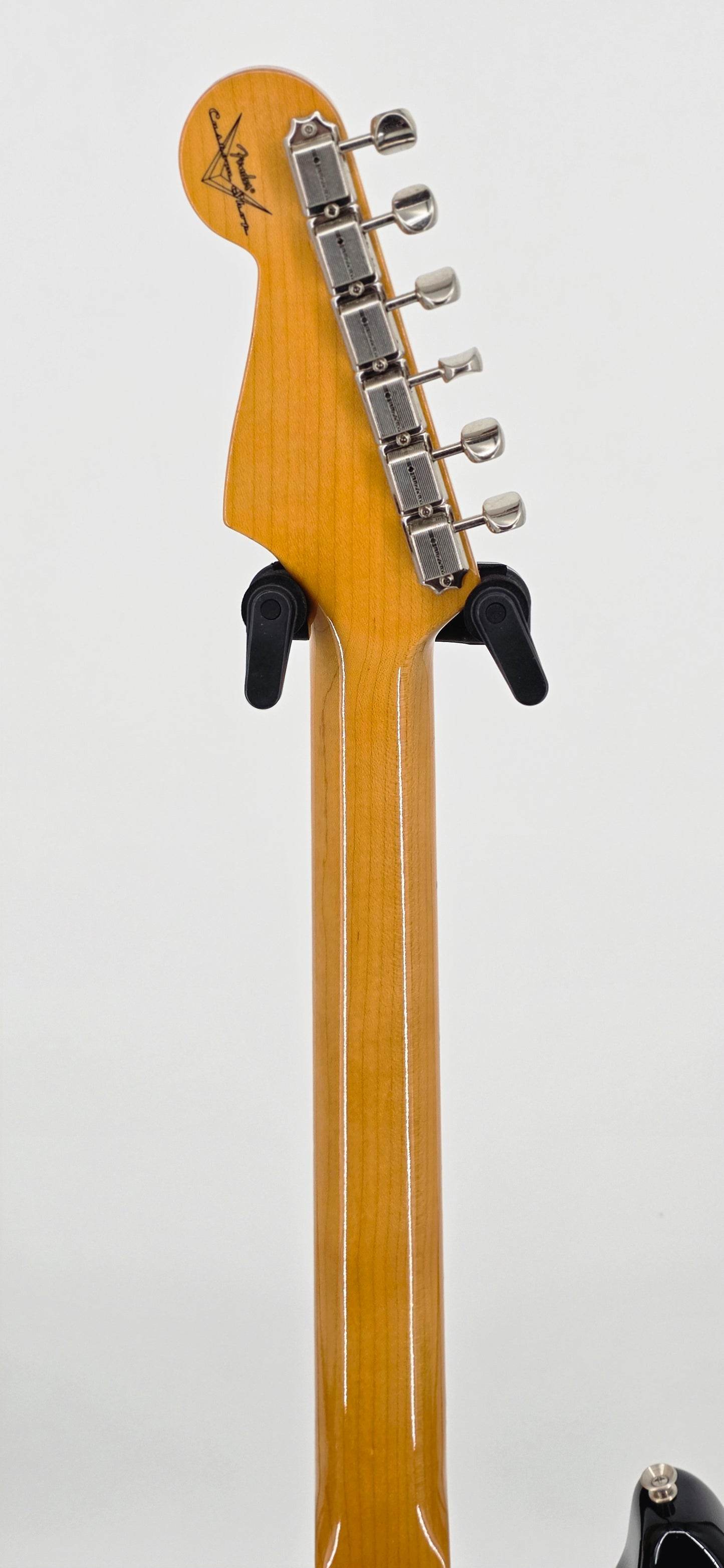 Fender - Vintage Custom 1962 Stratocaster - MIA - 2022 - 3 Color Sunburst
