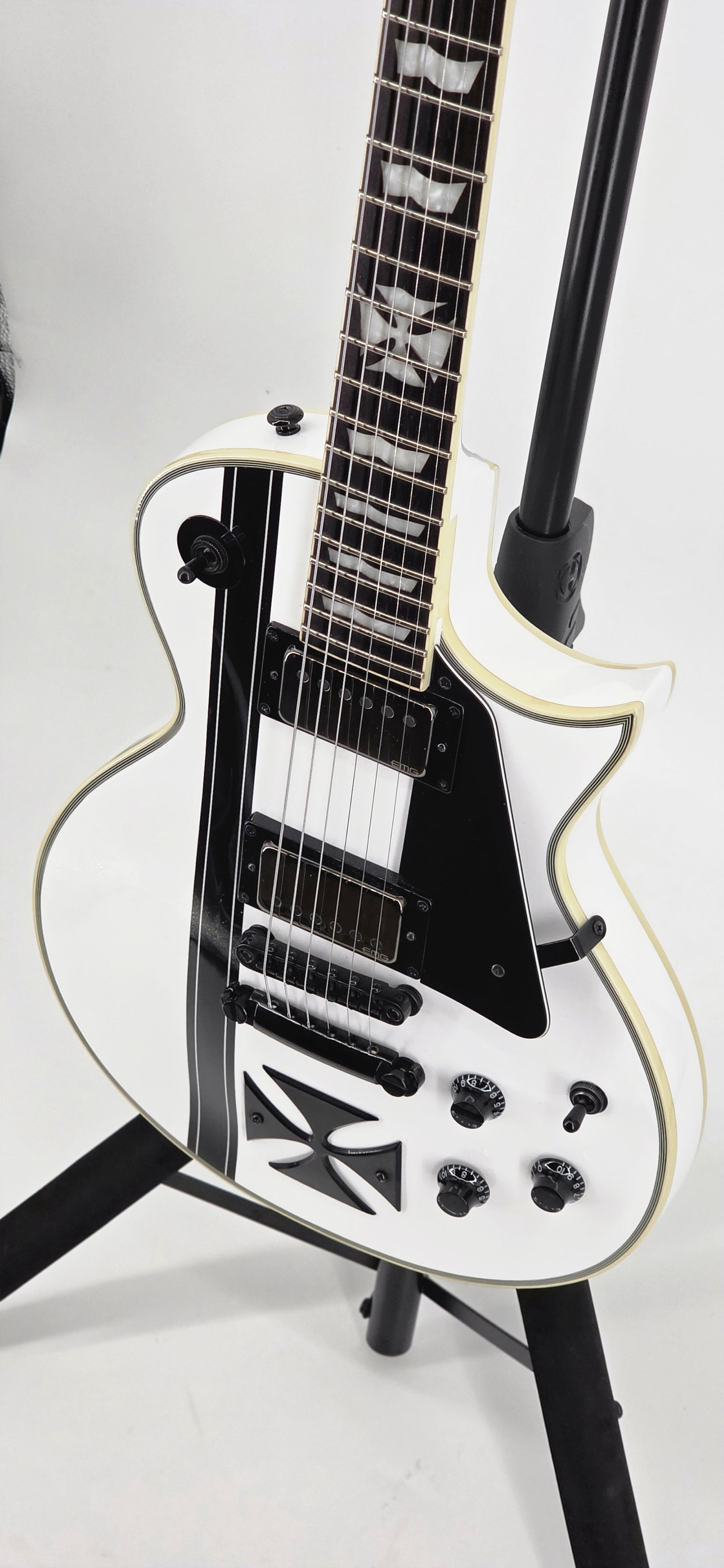 LTD - IRON CROSS - James Hetfield Signature - 2022 - Snow White