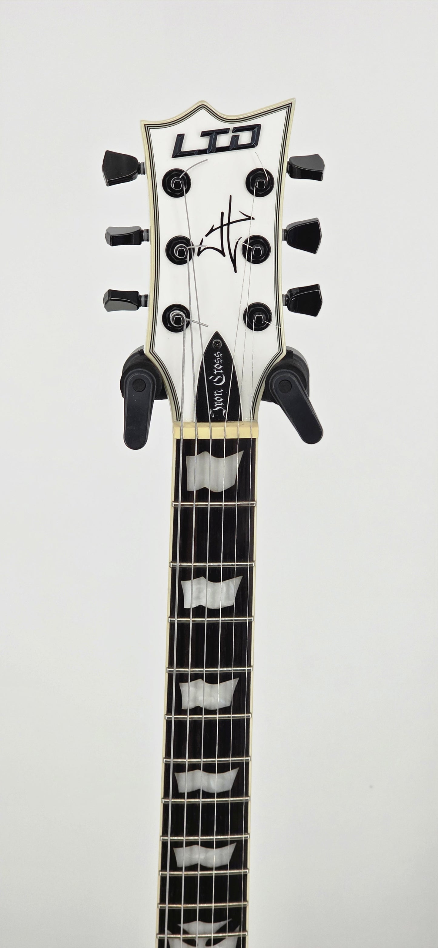 LTD - IRON CROSS - James Hetfield Signature - 2022 - Snow White