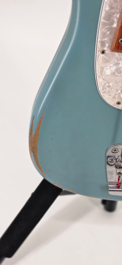 Fender - JMJ - Road Worn - Mustang Bass - 2025 - Daphne Blue Factory Relic