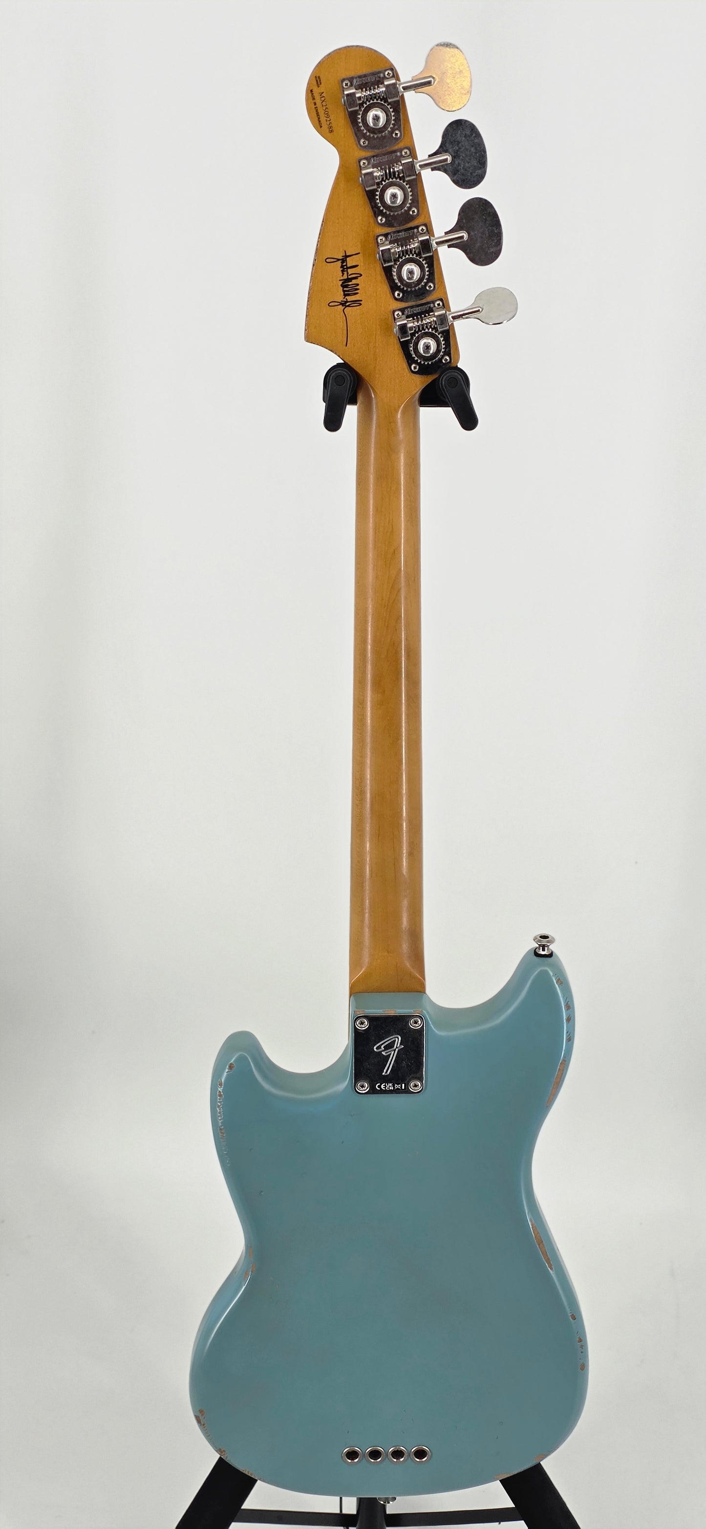 Fender - JMJ - Road Worn - Mustang Bass - 2025 - Daphne Blue Factory Relic
