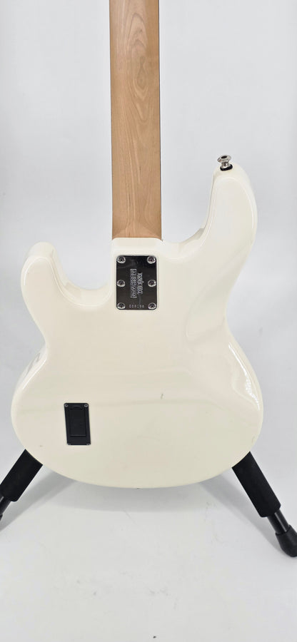 Ernie Ball Music Man - Stingray - 2017 - Snow White
