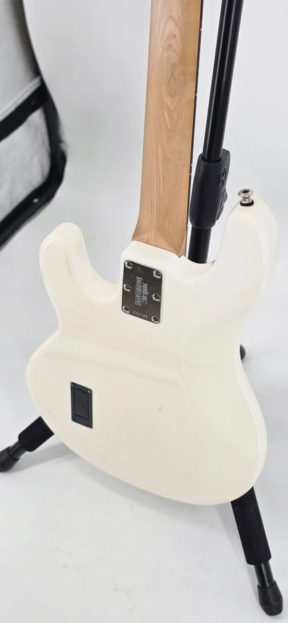 Ernie Ball Music Man - Stingray - 2017 - Snow White