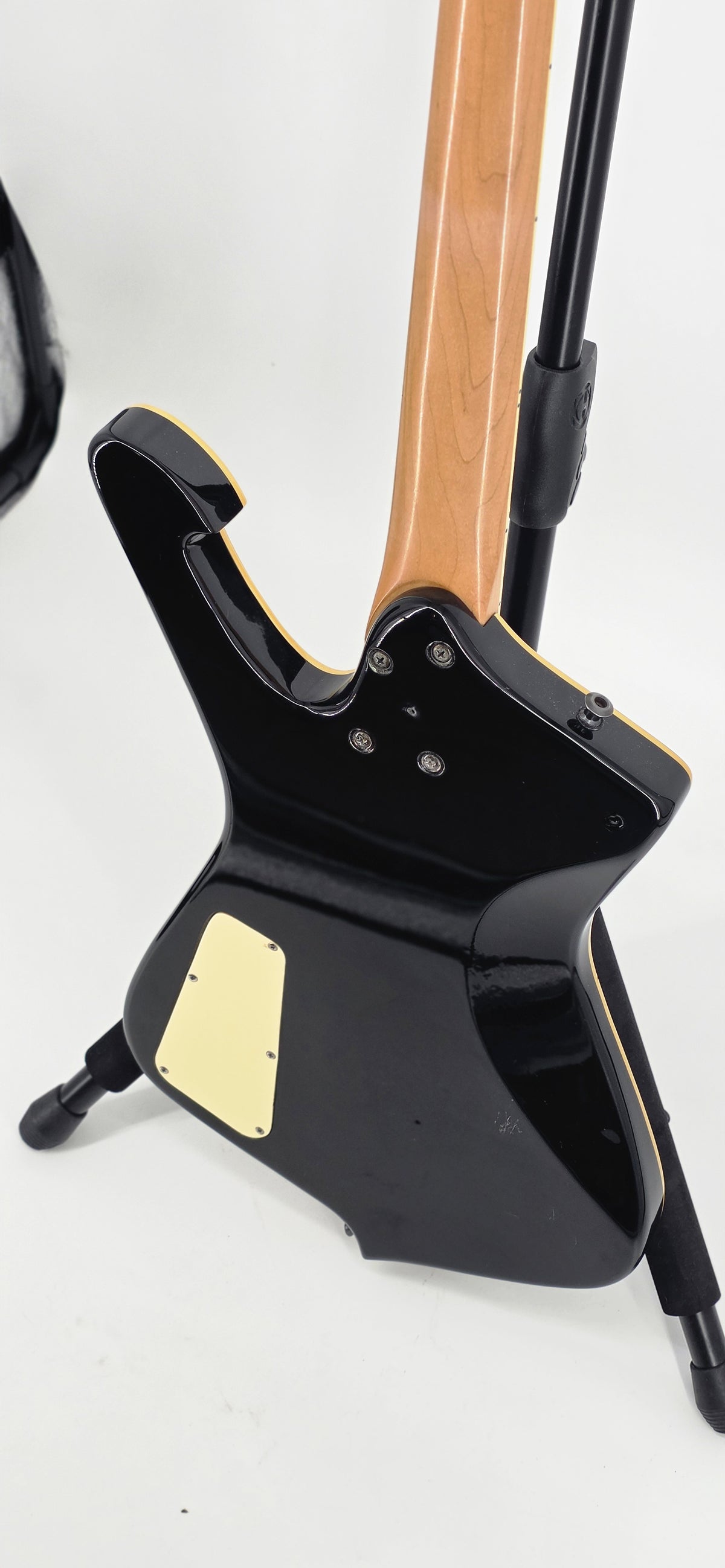 Ibanez - ICB300 - Iceman - 1994 - Black - Korean