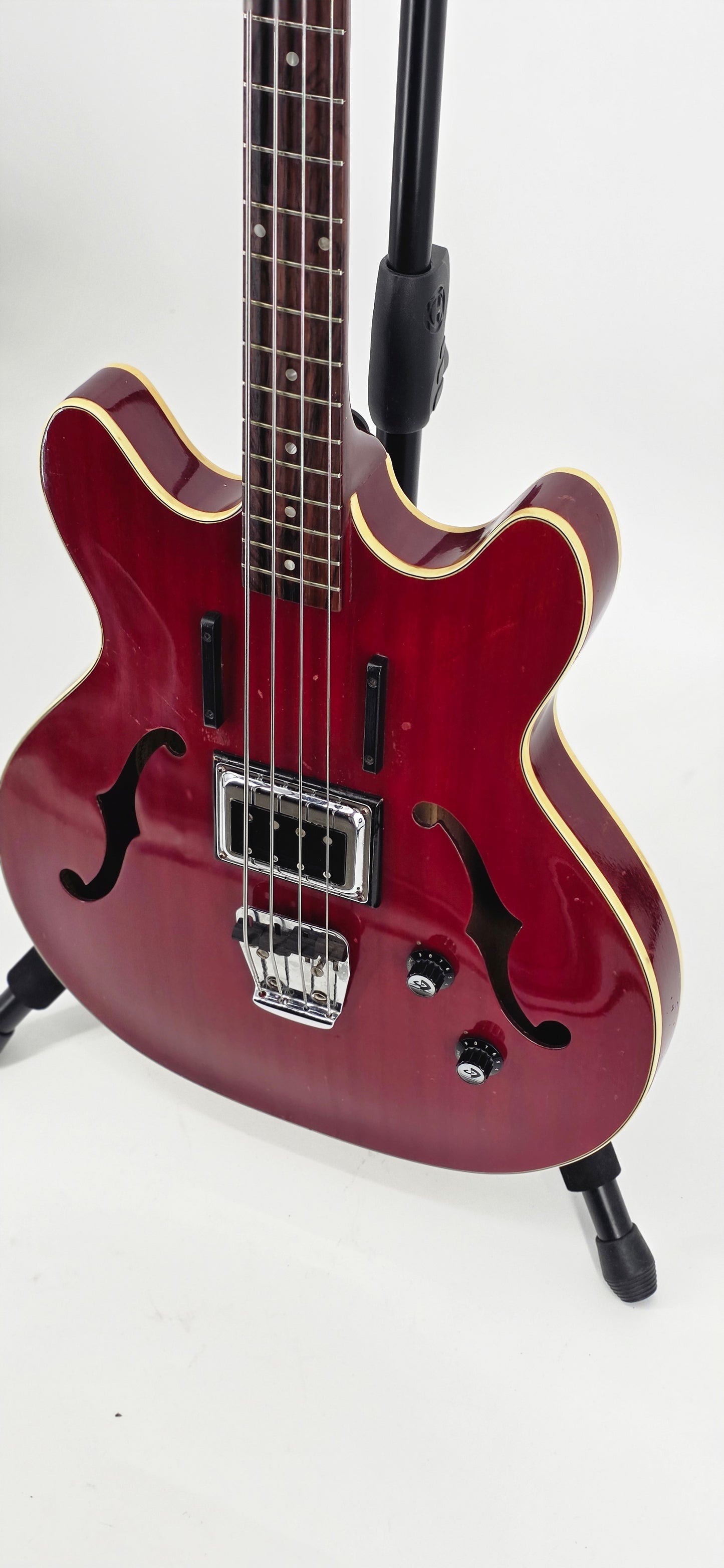 Guild - Starfire I Bass - 1966/67' - Cherry