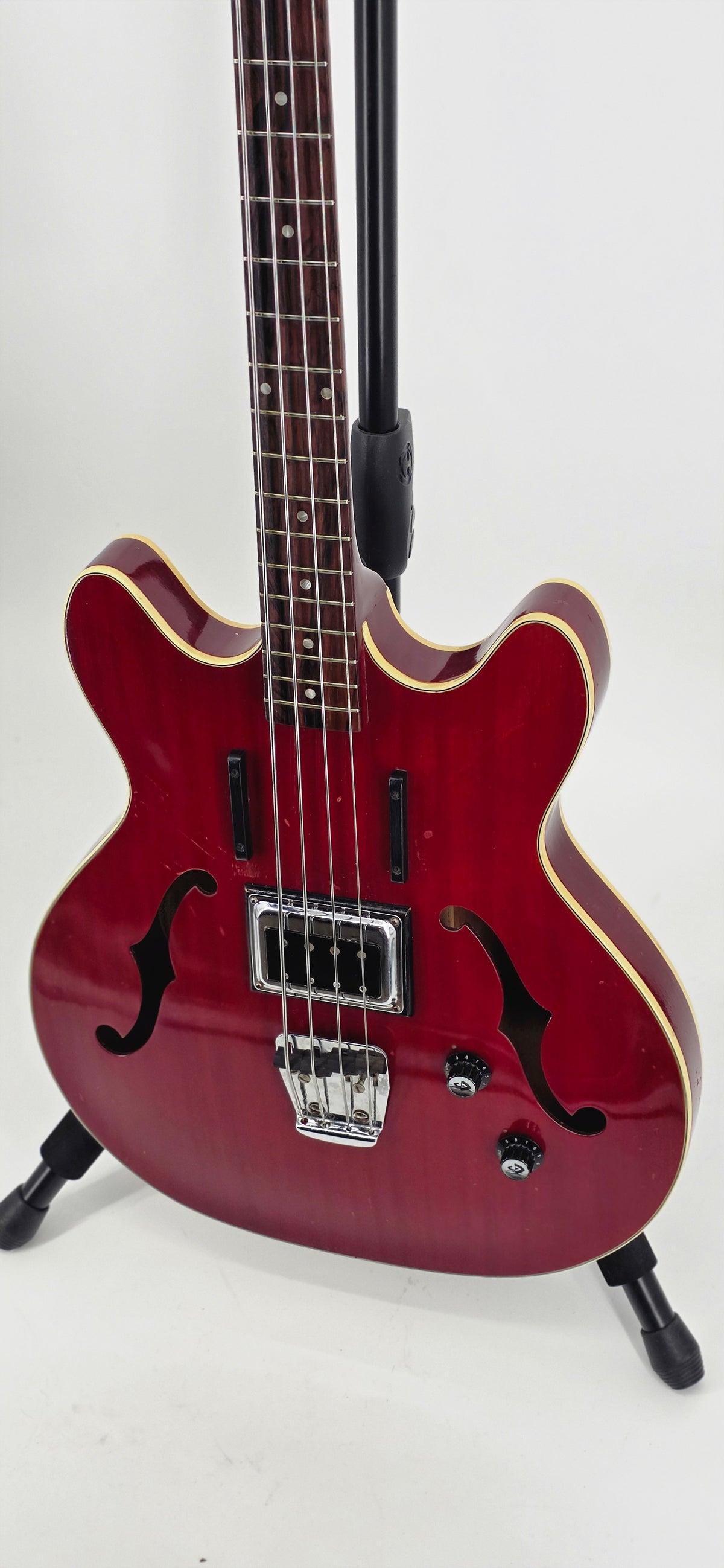 Guild - Starfire I Bass - 1966/67' - Cherry