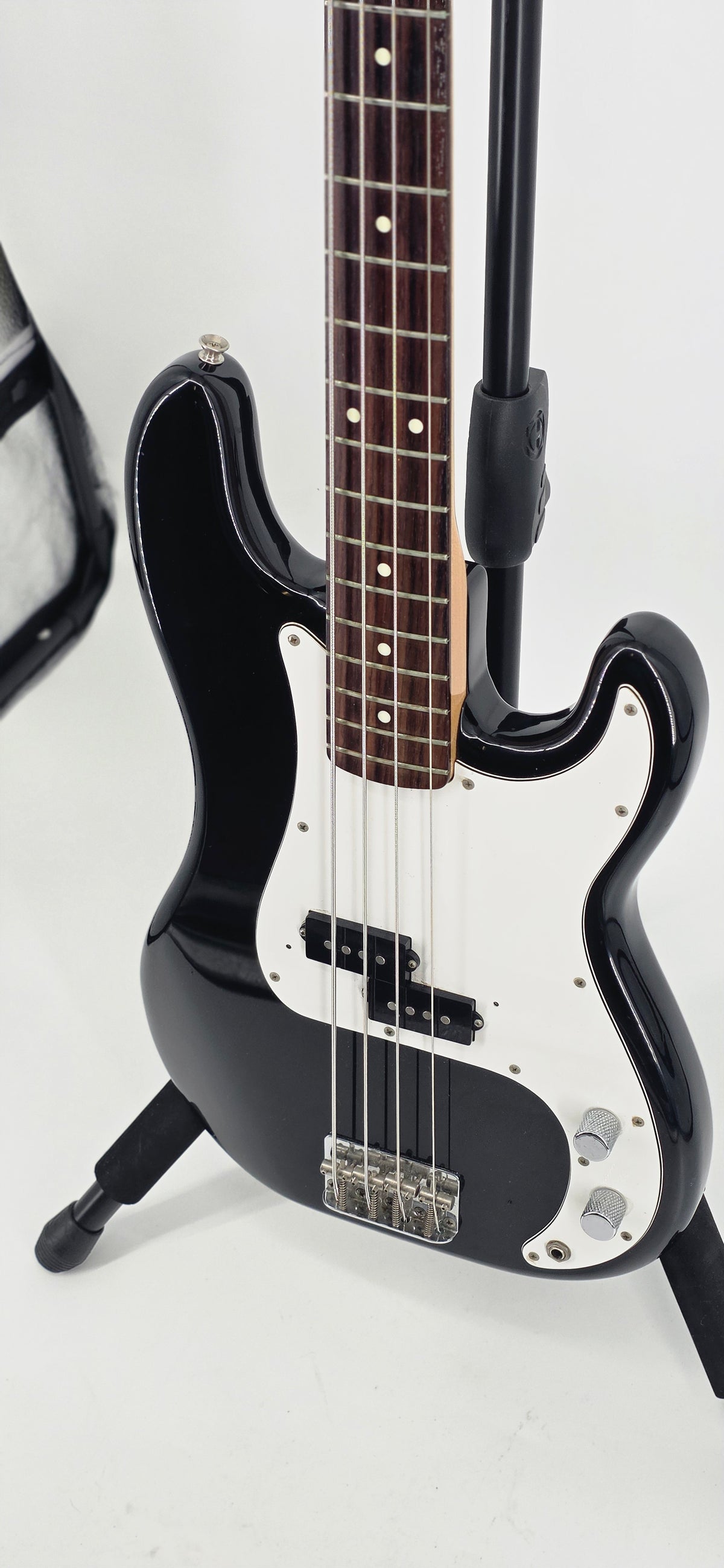 Fender - Precision Bass - MIJ - 1987-88 - Black