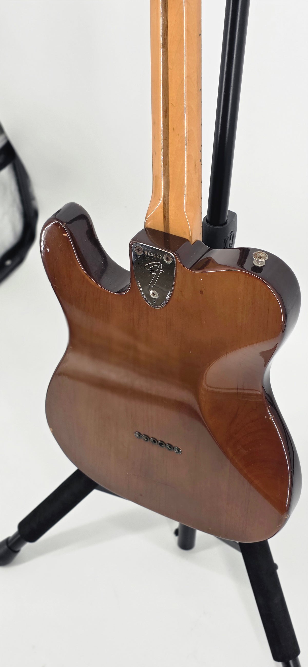 Fender - Telecaster Deluxe - 1973 - Mocha