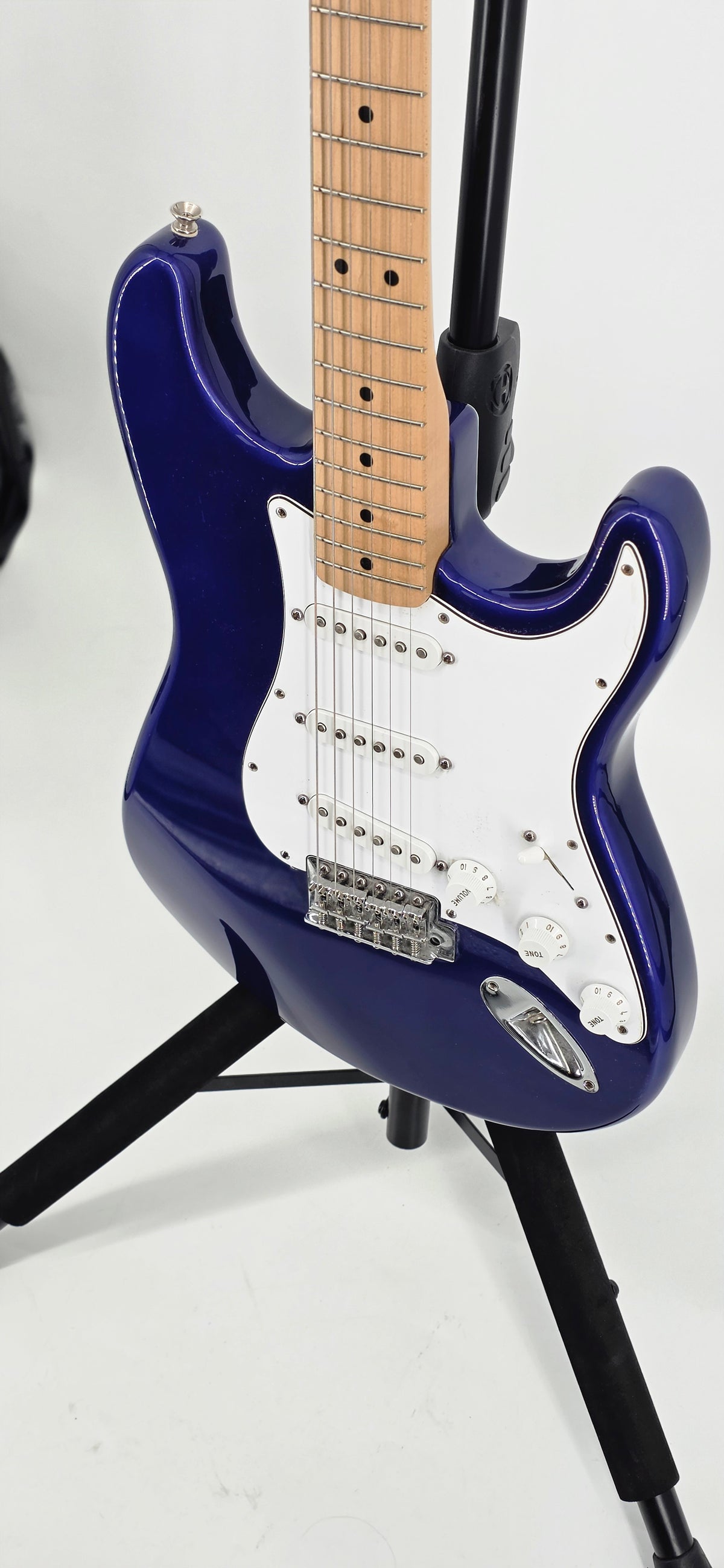 Fender - Standard Stratocaster - MIM - 1999 - Midnight Blue