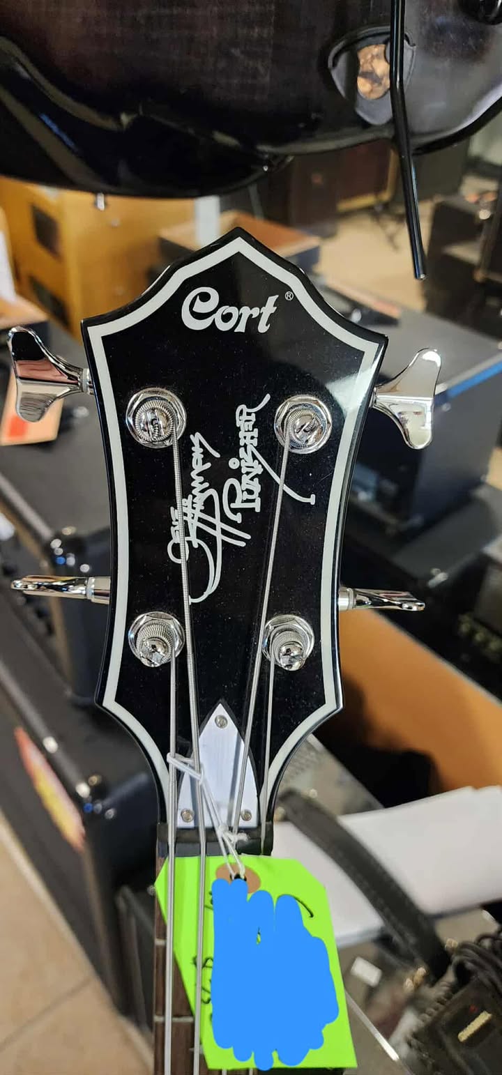 Cort Gene Simmons Punisher 2 Bass Black (2011)
