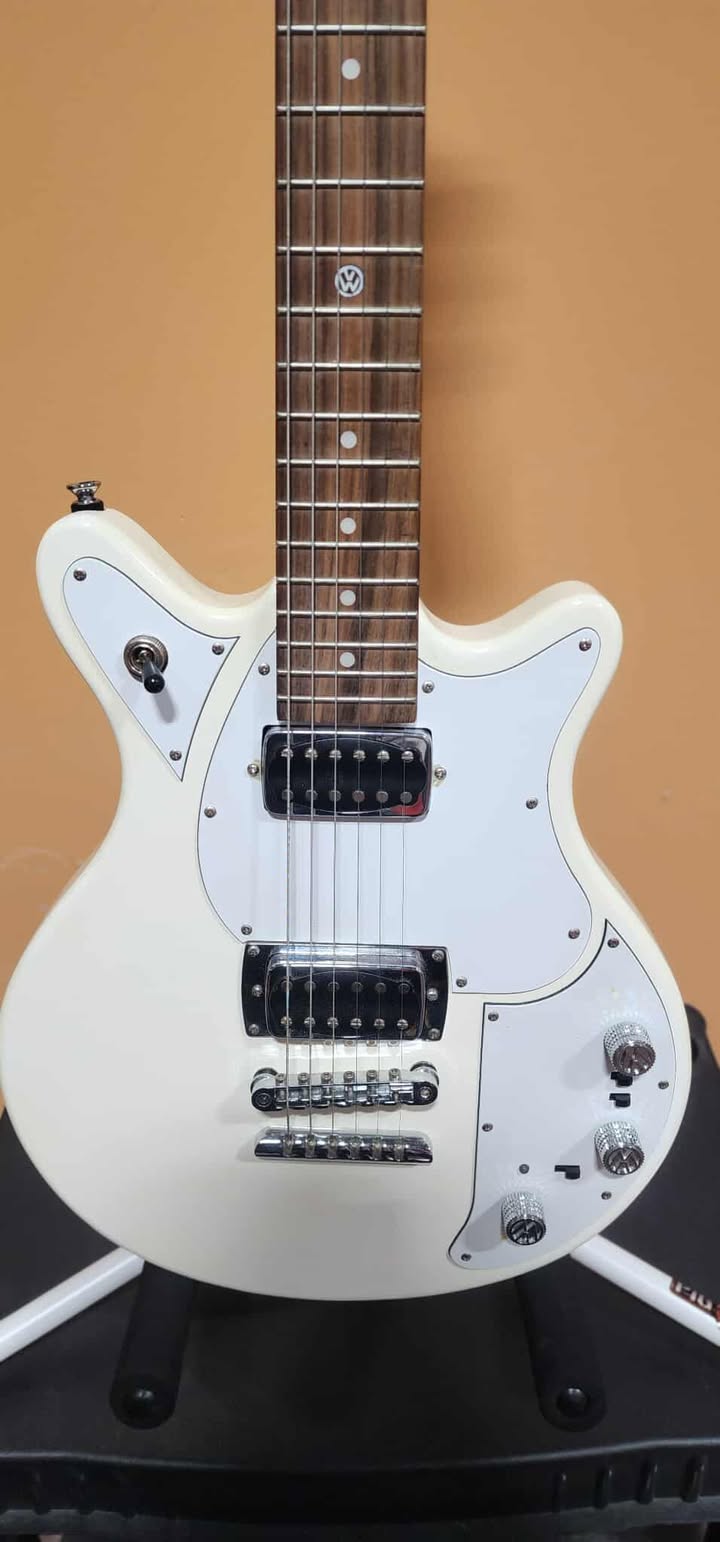 洋楽 Burat Blanca - Et Ses Guitares Magiques First Act Garage Master Limited Edition Volkswagen Electric Guitar