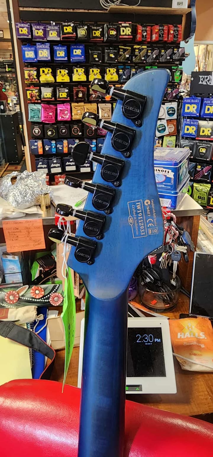 Schecter Diamond Series - Banshee GT FR - Satin Trans Blue