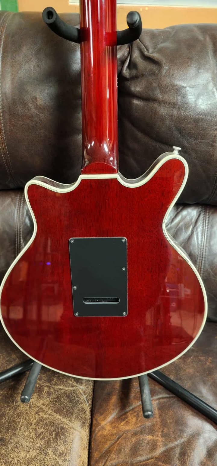 Brian May Guitar (BMG) LE Special  - Antique Cherry
