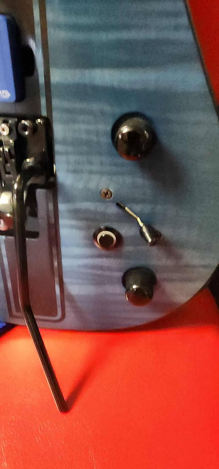 Schecter Diamond Series - Banshee GT FR - Satin Trans Blue