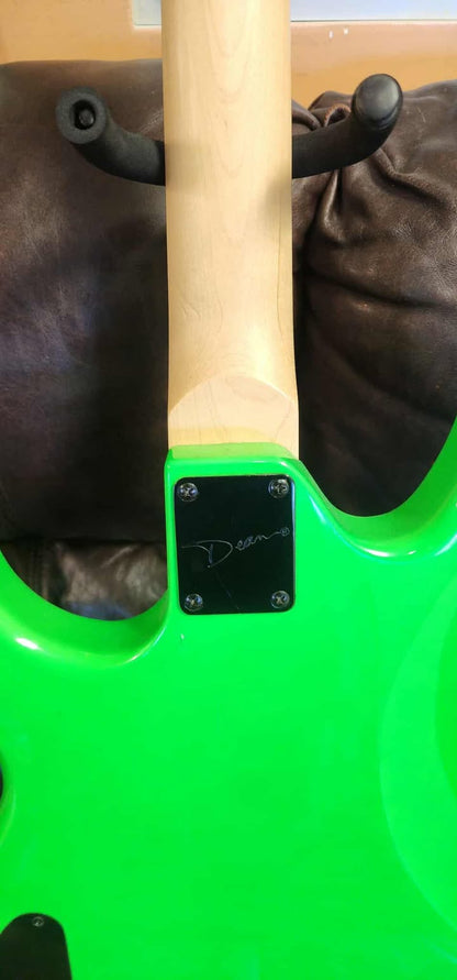 Dean Guitars Custom Zone – nuclear green