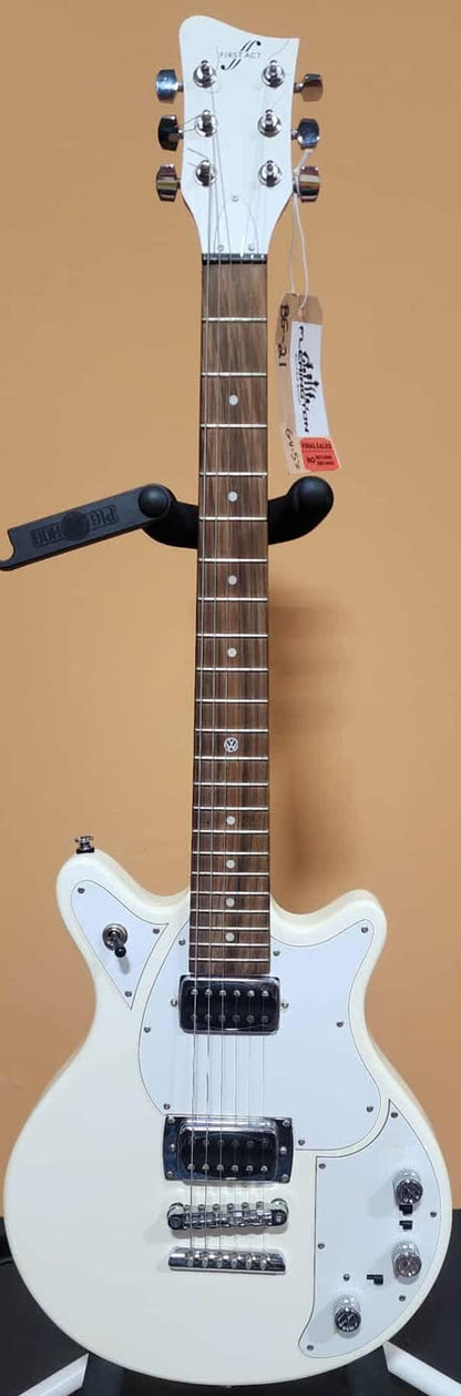 First Act Garage Master Limited Edition Volkswagen Electric Guitar - White Pickguard (Pre-Owned)