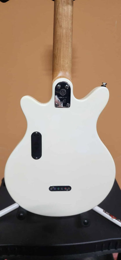 First Act Garage Master Limited Edition Volkswagen Electric Guitar -Black Pickguard (Pre-Owned)