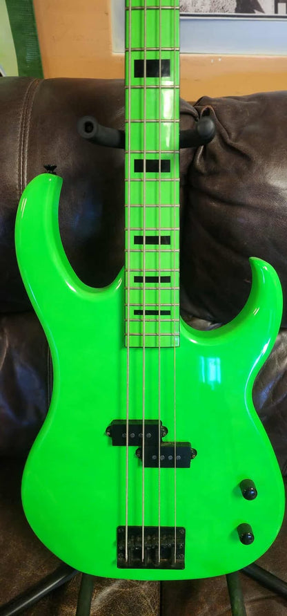 Dean Guitars Custom Zone – nuclear green