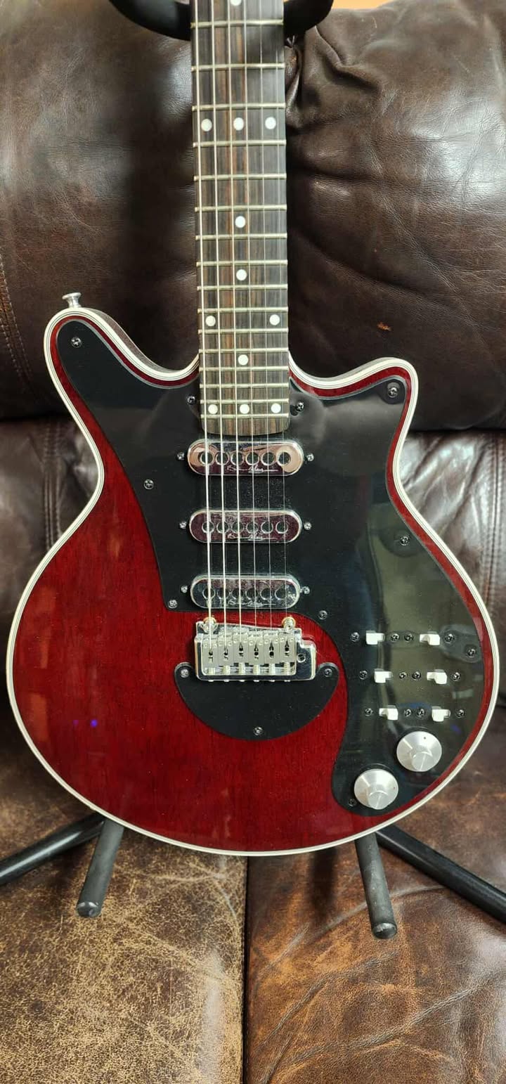 Brian May Guitar (BMG) LE Special  - Antique Cherry