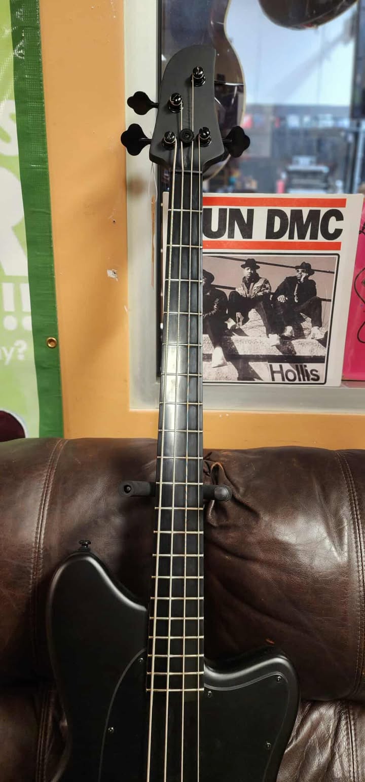 Ibanez Talman Bass - TMB420B - BKF - Black Flat (B-Stock)