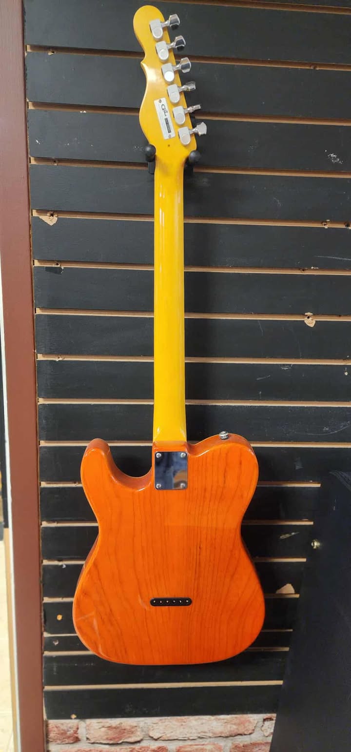 G&L ASAT Classic - CLF 063951 (2006) Clear Orange