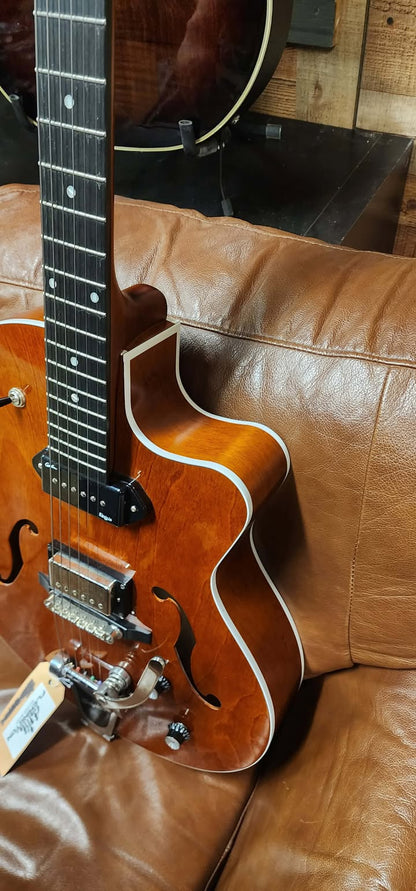 Godin -Hollow Body - 5th Avenue -Uptown Custom Havana Brown