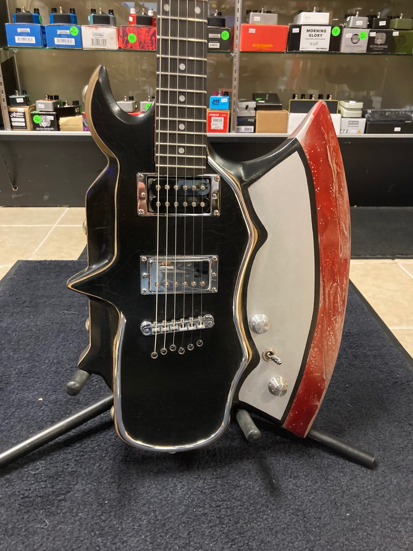 Moxy Custom AXE Guitar - Gene Simmons Inspired