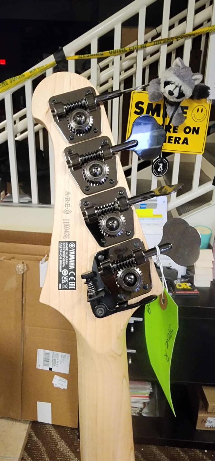 Yamaha Billy Sheehan Attitude Limited 3 Bass Guitar- Sonic Blue